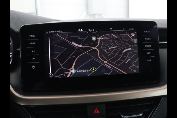 Škoda SCALA 1.0 TSI Business Edition | Stoelverwarming | Trekhaak | Camera | Virtual Cockpit | Carplay | Navigatie | Keyless | Climate control | Full LED | Cruise control | Bluetooth