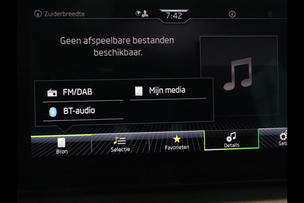 Škoda SCALA 1.0 TSI Business Edition | Stoelverwarming | Trekhaak | Camera | Virtual Cockpit | Carplay | Navigatie | Keyless | Climate control | Full LED | Cruise control | Bluetooth