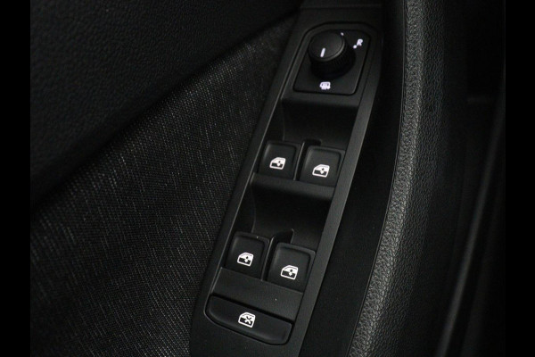 Škoda SCALA 1.0 TSI Business Edition | Stoelverwarming | Trekhaak | Camera | Virtual Cockpit | Carplay | Navigatie | Keyless | Climate control | Full LED | Cruise control | Bluetooth