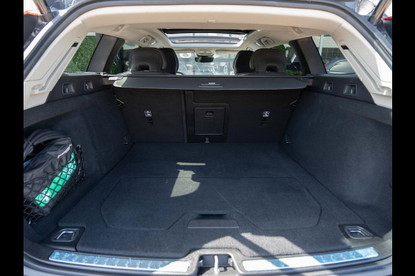 Volvo V60 2.0 T6 PHEV 350PK AWD Plus Dark |100% | Pano | Surround View | H/K Sound