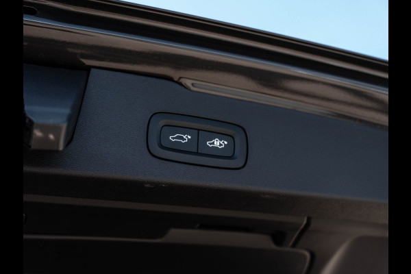 Volvo V60 2.0 T6 PHEV 350PK AWD Plus Dark |100% | Pano | Surround View | H/K Sound