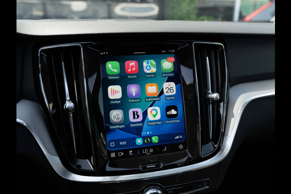 Volvo V60 2.0 T6 PHEV 350PK AWD Plus Dark |100% | Pano | Surround View | H/K Sound