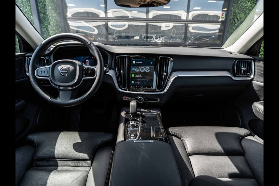 Volvo V60 2.0 T6 PHEV 350PK AWD Plus Dark |100% | Pano | Surround View | H/K Sound