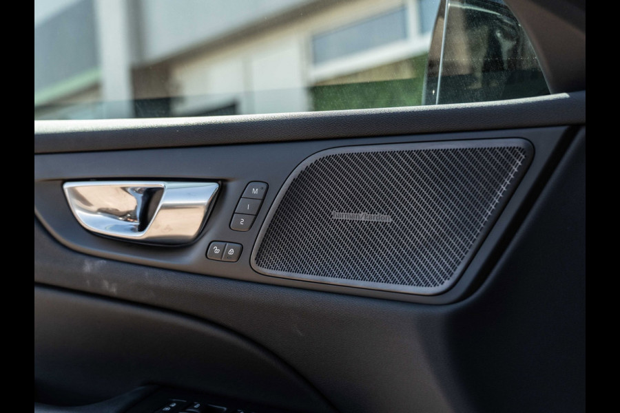 Volvo V60 2.0 T6 PHEV 350PK AWD Plus Dark |100% | Pano | Surround View | H/K Sound