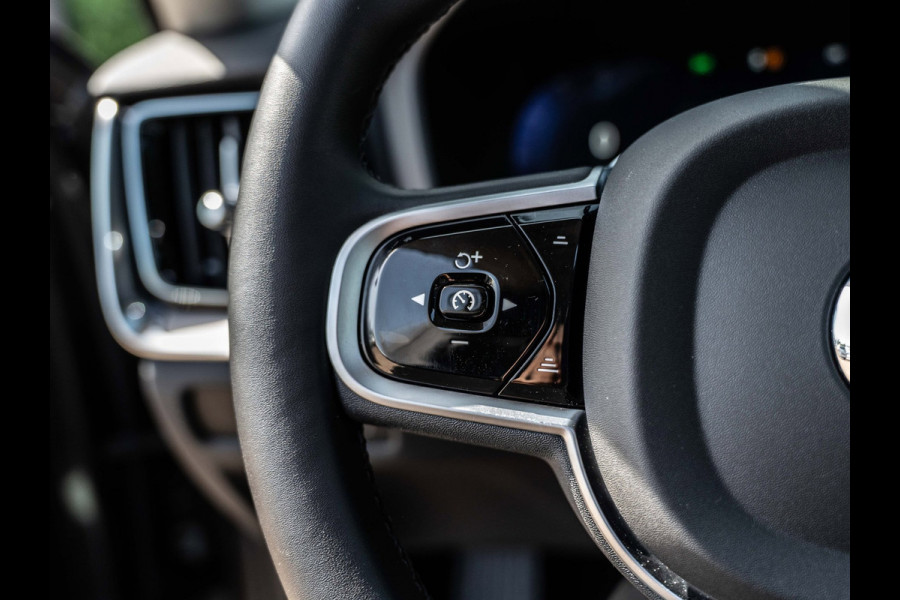 Volvo V60 2.0 T6 PHEV 350PK AWD Plus Dark |100% | Pano | Surround View | H/K Sound