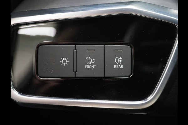 Audi A6 Avant 55 TFSI e quattro Competition Full Black | Keyless | Trekhaak | Adaptive Cruise | Stoelverwarming | Zwarte Hemel | Carplay