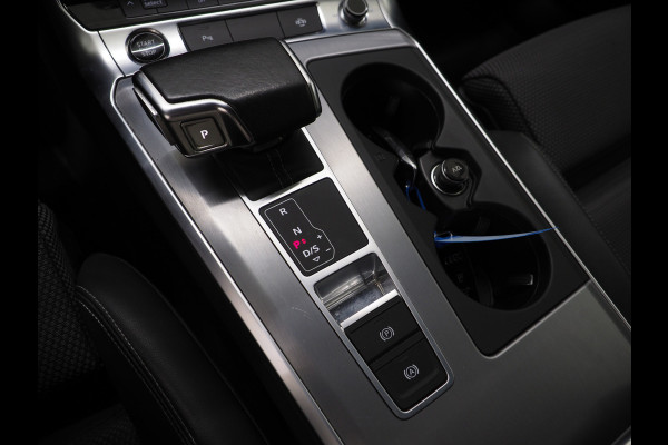Audi A6 Avant 55 TFSI e quattro Competition Full Black | Keyless | Trekhaak | Adaptive Cruise | Stoelverwarming | Zwarte Hemel | Carplay