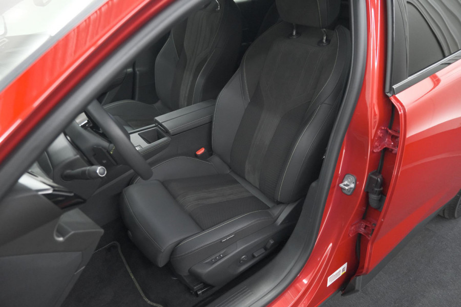 Peugeot 408 1.2 Hybrid 145 e-DCS6 GT | Alcantara Pack | 360 Camera | Navigatie | Stoelverwarming