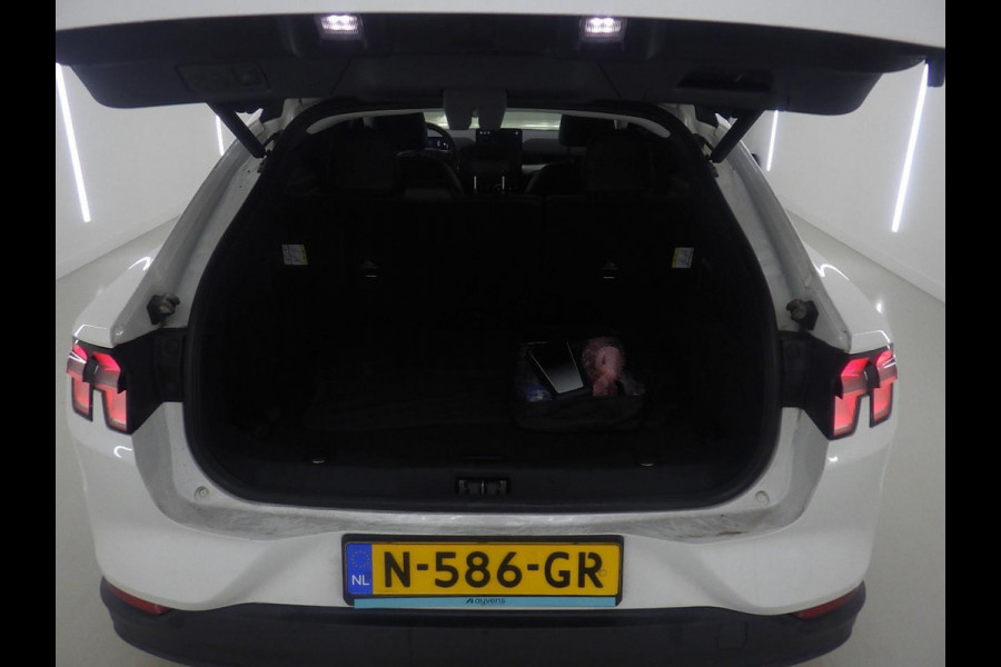Ford Mustang Mach-E RWD 75 kWh WORDT VERWACHT!| 59.800 KM | SOH 93% | Lederen Interieur | Technology Pack | Panorama Dak |