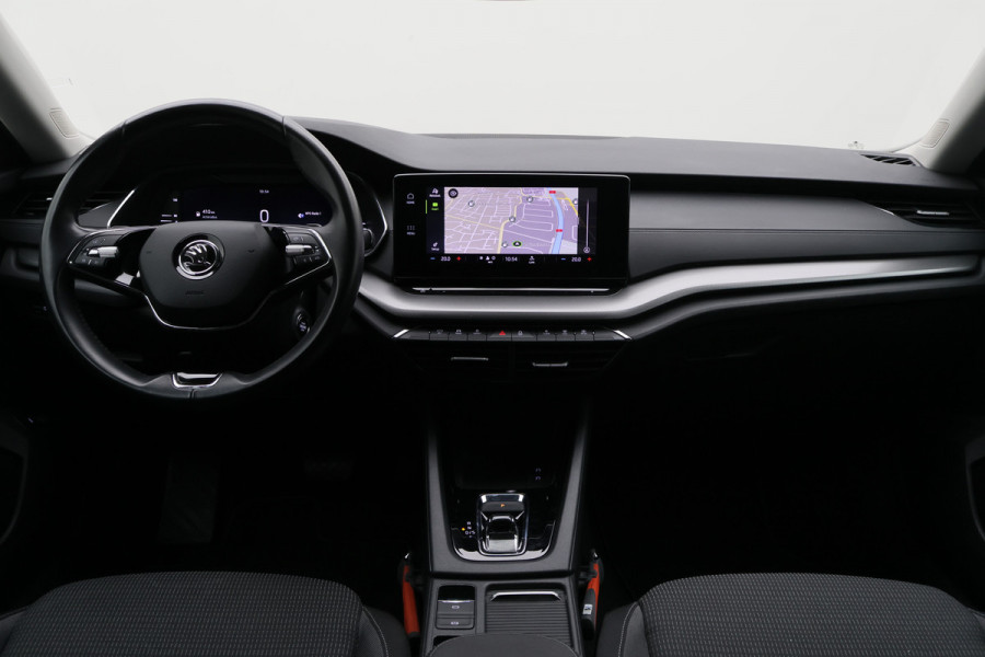 Škoda Octavia Combi 1.0 e-TSI Business Edition Virtual Cockpit, Keyless, LED, Apple Carplay, PDC