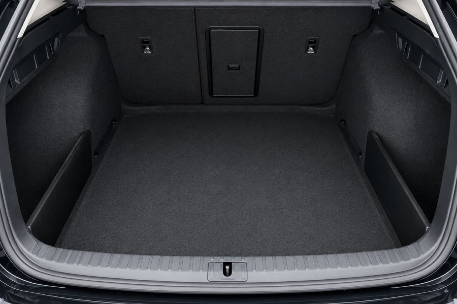 Škoda Octavia Combi 1.0 e-TSI Business Edition Virtual Cockpit, Keyless, LED, Apple Carplay, PDC