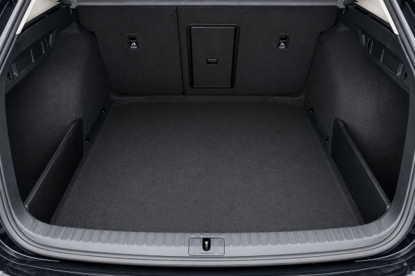 Škoda Octavia Combi 1.0 e-TSI Business Edition Virtual Cockpit, Keyless, LED, Apple Carplay, PDC