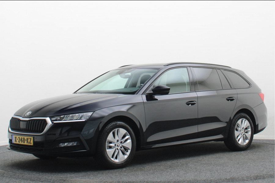 Škoda Octavia Combi 1.0 e-TSI Business Edition Virtual Cockpit, Keyless, LED, Apple Carplay, PDC