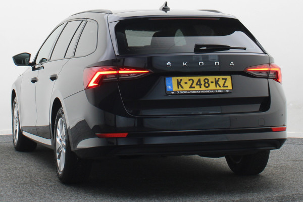 Škoda Octavia Combi 1.0 e-TSI Business Edition Virtual Cockpit, Keyless, LED, Apple Carplay, PDC