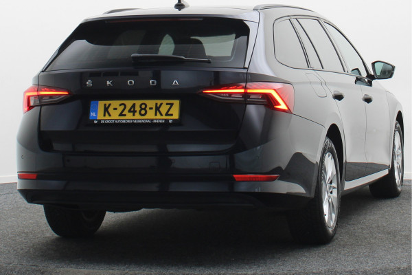 Škoda Octavia Combi 1.0 e-TSI Business Edition Virtual Cockpit, Keyless, LED, Apple Carplay, PDC