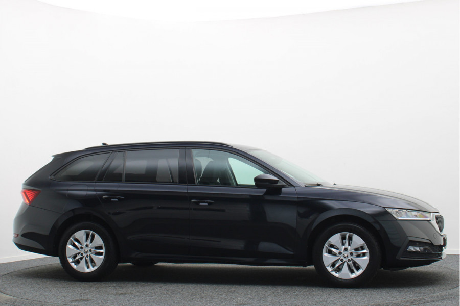 Škoda Octavia Combi 1.0 e-TSI Business Edition Virtual Cockpit, Keyless, LED, Apple Carplay, PDC