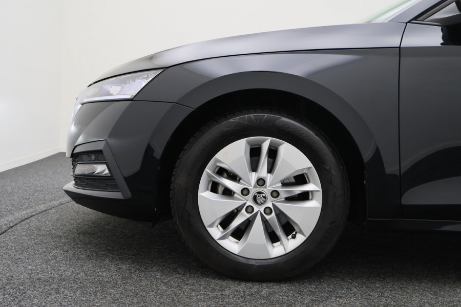 Škoda Octavia Combi 1.0 e-TSI Business Edition Virtual Cockpit, Keyless, LED, Apple Carplay, PDC
