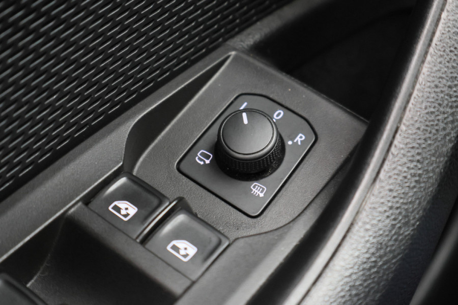 Škoda Octavia Combi 1.0 e-TSI Business Edition Virtual Cockpit, Keyless, LED, Apple Carplay, PDC