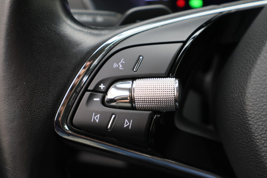 Škoda Octavia Combi 1.0 e-TSI Business Edition Virtual Cockpit, Keyless, LED, Apple Carplay, PDC