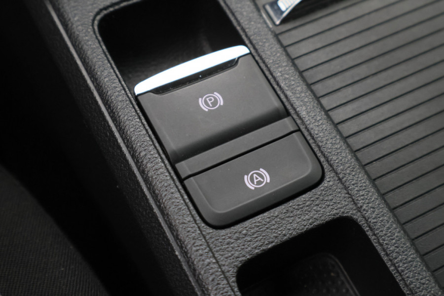 Škoda Octavia Combi 1.0 e-TSI Business Edition Virtual Cockpit, Keyless, LED, Apple Carplay, PDC