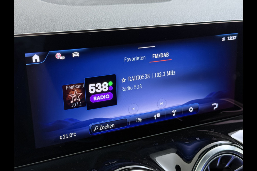 Mercedes-Benz EQA 300 4MATIC AMG Line 71 kWh | Pano Memory Sfeer