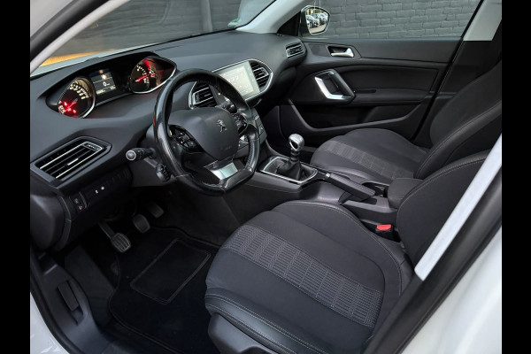 Peugeot 308 SW 1.6 BlueHDI Blue Lease Executive NAVI | CARPLAY | PANO | PDC | TREKHAAK | NWE APK