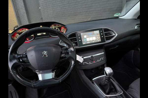 Peugeot 308 SW 1.6 BlueHDI Blue Lease Executive NAVI | CARPLAY | PANO | PDC | TREKHAAK | NWE APK