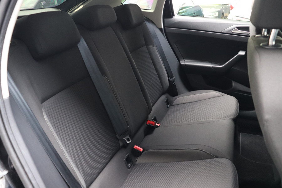 Volkswagen Taigo 1.0 TSI DSG Trekhaak Camera Navi ACC
