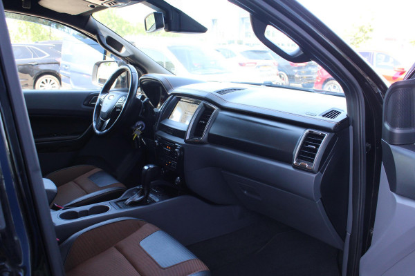 Ford Ranger 3.2 TDCi Wildtrak Doublecab | Hardtop | Zeer Netjes! | Trekhaak | Adaptive Cruise Control | Camera|  Stoelverwarming |