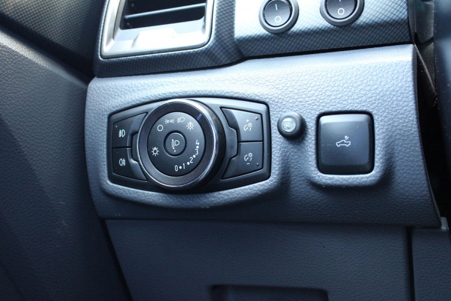 Ford Ranger 3.2 TDCi Wildtrak Doublecab | Hardtop | Zeer Netjes! | Trekhaak | Adaptive Cruise Control | Camera|  Stoelverwarming |