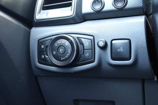 Ford Ranger 3.2 TDCi Wildtrak Doublecab | Hardtop | Zeer Netjes! | Trekhaak | Adaptive Cruise Control | Camera|  Stoelverwarming |