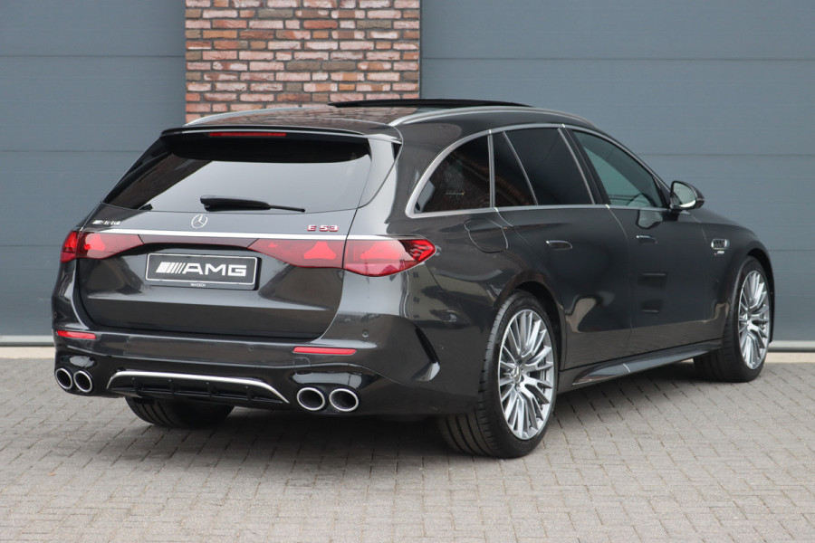 Mercedes-Benz E-Klasse Estate AMG 53 4MATIC+ Premium+ | 585pk | Hyperscreen | Achterasbesturing | Distronic | Zonweringspakket | Trekhaak | Verwarmd Stuurwiel | HUD | Burmester | 3D-Display |