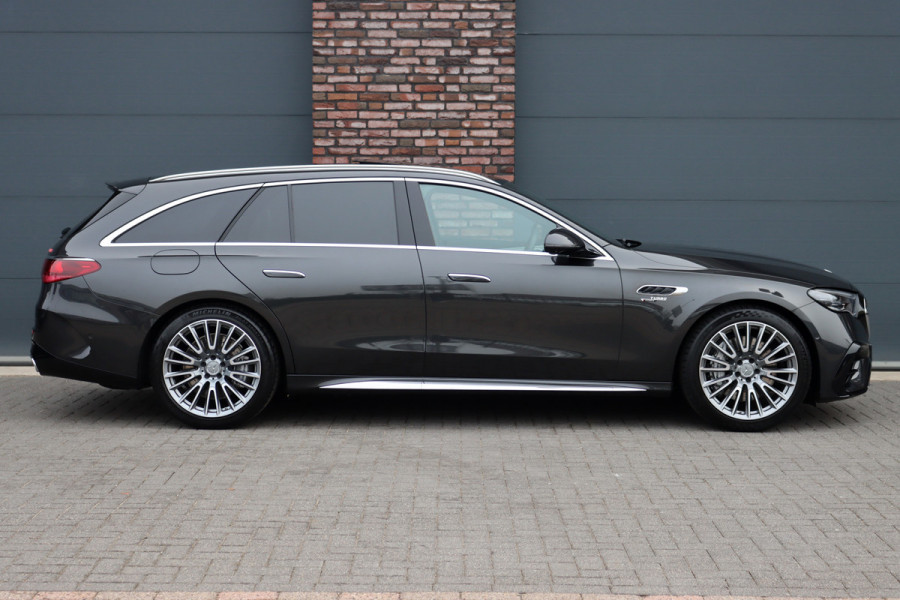 Mercedes-Benz E-Klasse Estate AMG 53 4MATIC+ Premium+ | 585pk | Hyperscreen | Achterasbesturing | Distronic | Zonweringspakket | Trekhaak | Verwarmd Stuurwiel | HUD | Burmester | 3D-Display |