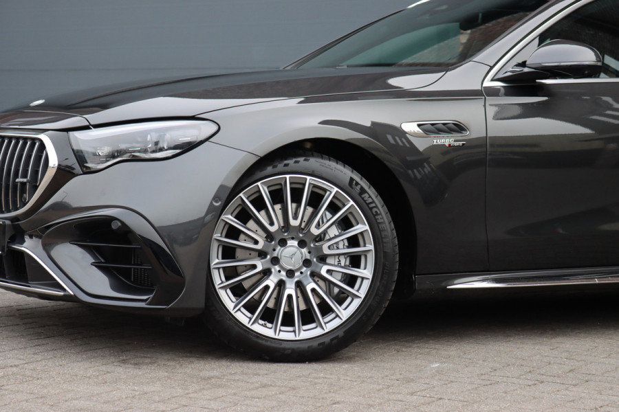 Mercedes-Benz E-Klasse Estate AMG 53 4MATIC+ Premium+ | 585pk | Hyperscreen | Achterasbesturing | Distronic | Zonweringspakket | Trekhaak | Verwarmd Stuurwiel | HUD | Burmester | 3D-Display |