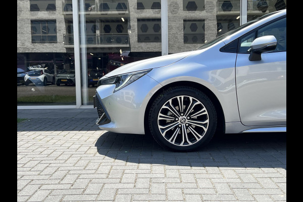 Toyota Corolla 1.8 Hybrid Style | Dodehoekherkenning, Parkeersensoren, Stoel + Stuurverwarming, Keyless, 17 inch