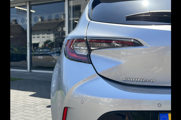 Toyota Corolla 1.8 Hybrid Style | Dodehoekherkenning, Parkeersensoren, Stoel + Stuurverwarming, Keyless, 17 inch