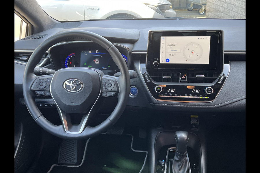 Toyota Corolla 1.8 Hybrid Style | Dodehoekherkenning, Parkeersensoren, Stoel + Stuurverwarming, Keyless, 17 inch