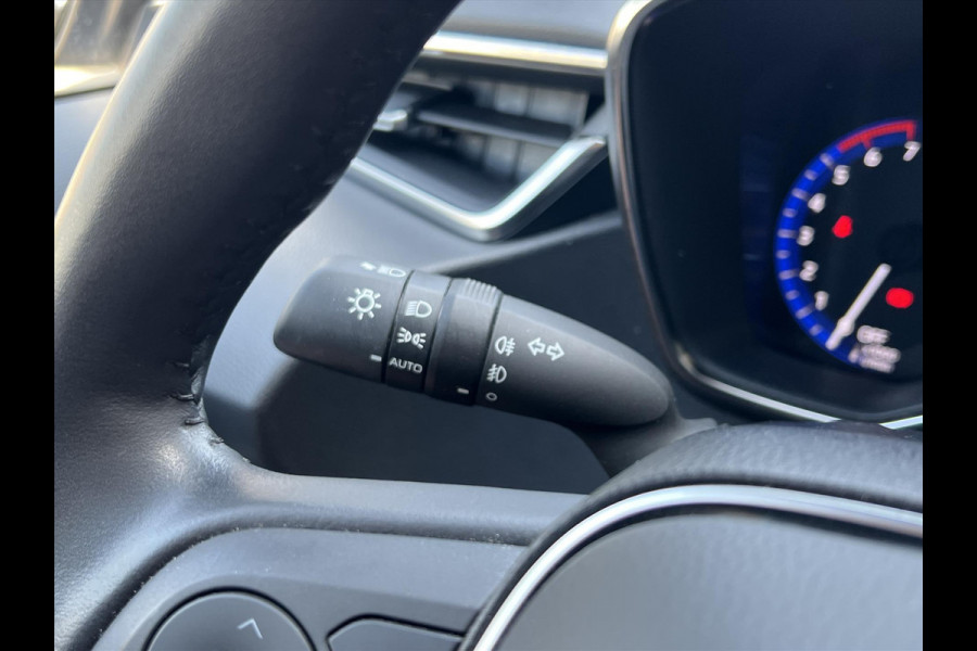 Toyota Corolla 1.8 Hybrid Style | Dodehoekherkenning, Parkeersensoren, Stoel + Stuurverwarming, Keyless, 17 inch