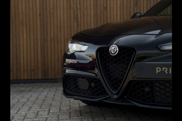 Alfa Romeo Giulia 2.0T Veloce Ti 280pk | Carbon | Orig. NL | 2e eigenaar