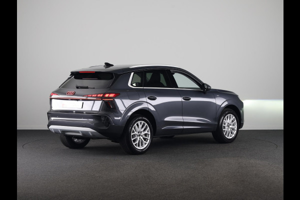 Audi Q3 Advanced edition e-hybrid 272 pk | Techniekpakket plus | Ambiente lichtpakket | Privacy glas | Functioneel pakket |