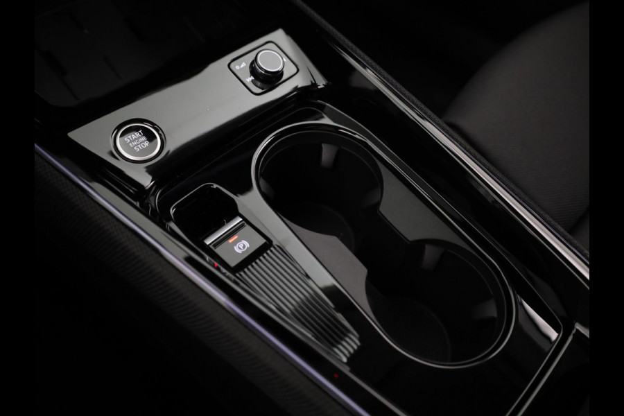 Audi Q3 Advanced edition e-hybrid 272 pk | Techniekpakket plus | Ambiente lichtpakket | Privacy glas | Functioneel pakket |