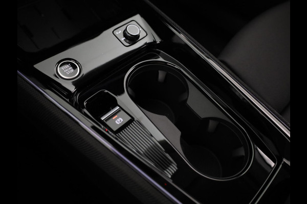 Audi Q3 Advanced edition e-hybrid 272 pk | Techniekpakket plus | Ambiente lichtpakket | Privacy glas | Functioneel pakket |