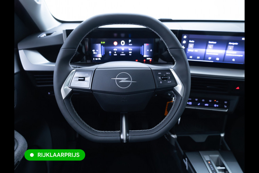 Opel Frontera 1.2 Turbo Hybrid GS 7 persoons | Stoel-, Stuur- & voorruitverwarming | Camera | Apple Carplay | Navigatie | Cruise | PDC V+A, Extra getint glas achter, derde zitrij, Nieuwe auto, tot 8 jaar garantie!