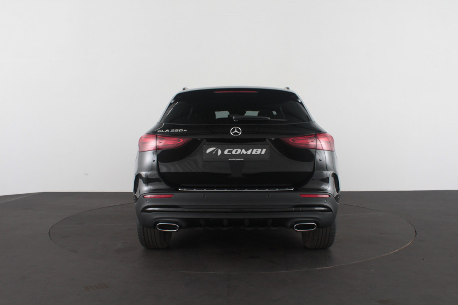 Mercedes-Benz GLA 250 e AMG Line > Night-pakket/Adapt.cruise/keyless/Camera/Apple Carplay