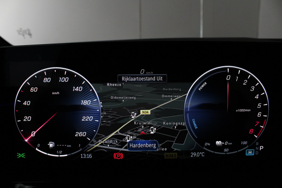 Mercedes-Benz GLA 250 e AMG Line > Night-pakket/Adapt.cruise/keyless/Camera/Apple Carplay