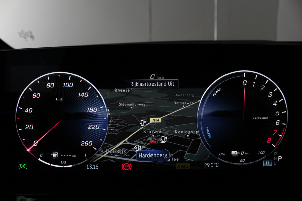 Mercedes-Benz GLA 250 e AMG Line > Night-pakket/Adapt.cruise/keyless/Camera/Apple Carplay