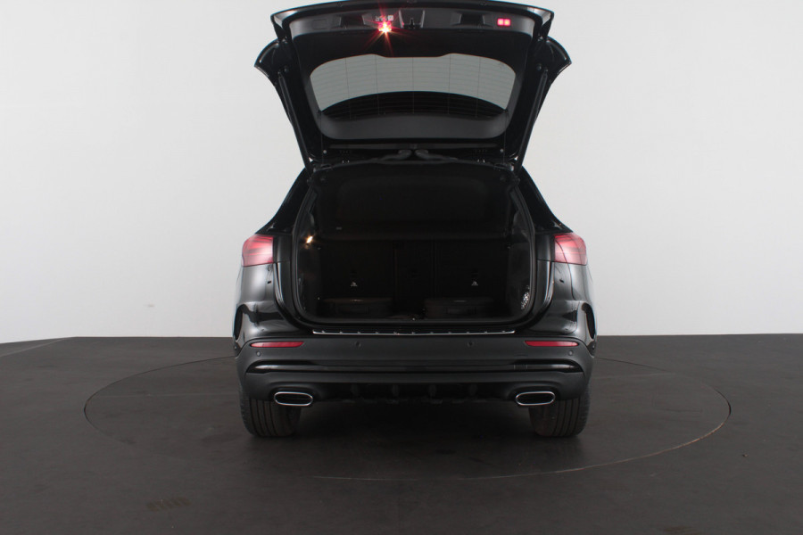 Mercedes-Benz GLA 250 e AMG Line > Night-pakket/Adapt.cruise/keyless/Camera/Apple Carplay