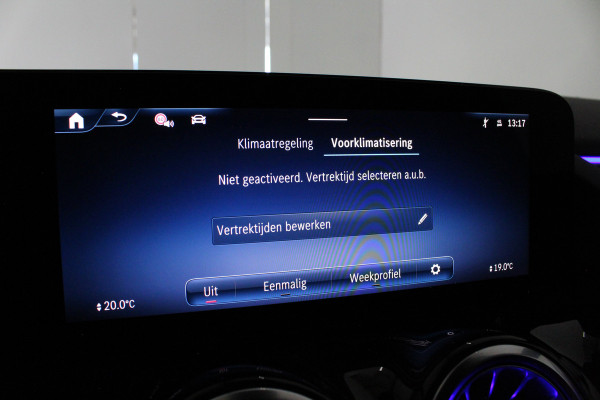 Mercedes-Benz GLA 250 e AMG Line > Night-pakket/Adapt.cruise/keyless/Camera/Apple Carplay