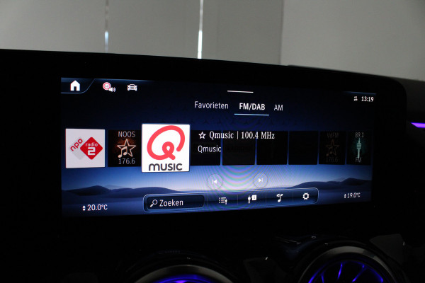 Mercedes-Benz GLA 250 e AMG Line > Night-pakket/Adapt.cruise/keyless/Camera/Apple Carplay