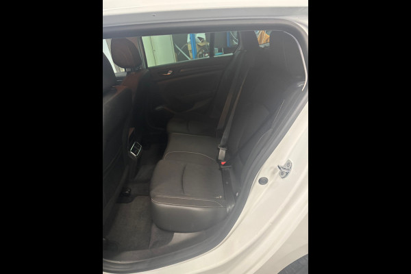 Renault Mégane Estate 1.3 TCe Limited Clima | Cruise | Navi | PDC
